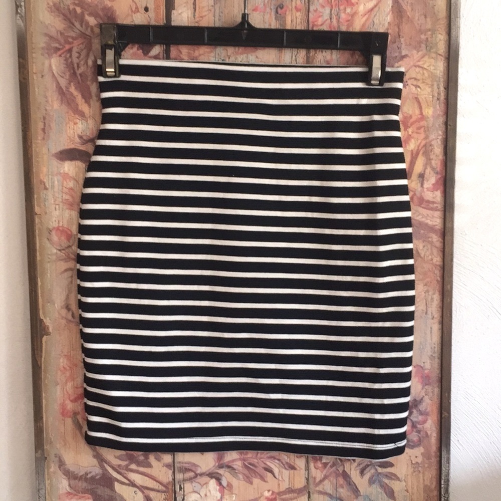 F21 Forever 21 Stretch Stripe Bodycon Mini Skirt S - image 1